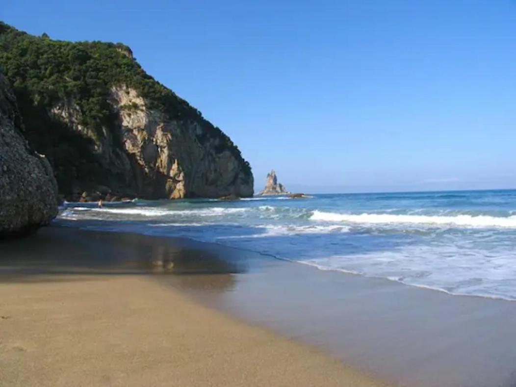 Tholeto Apartments Agios Gordios  Eksteriør billede