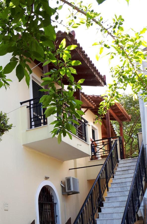 Tholeto Apartments Agios Gordios  Eksteriør billede